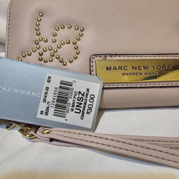 Marc New York Clutch bag Pink New with Tags - Picture 2 of 8